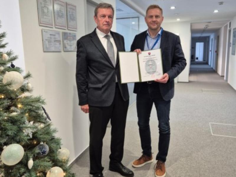 ODOVZDÁVANIE OSVEDČENIA O ZHODE SPOLOČNOSTI FREQUENTIS Solutions Services s.r.o. Bratislava