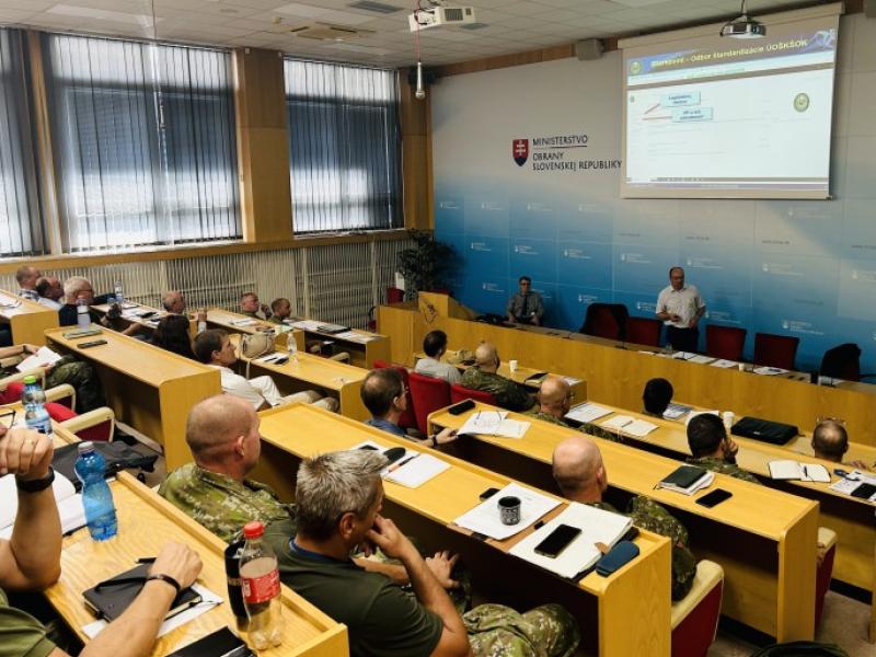 Odborno-metodické zamestnanie v oblasti obrannej štandardizácie pre zamestnancov zložiek OS SR