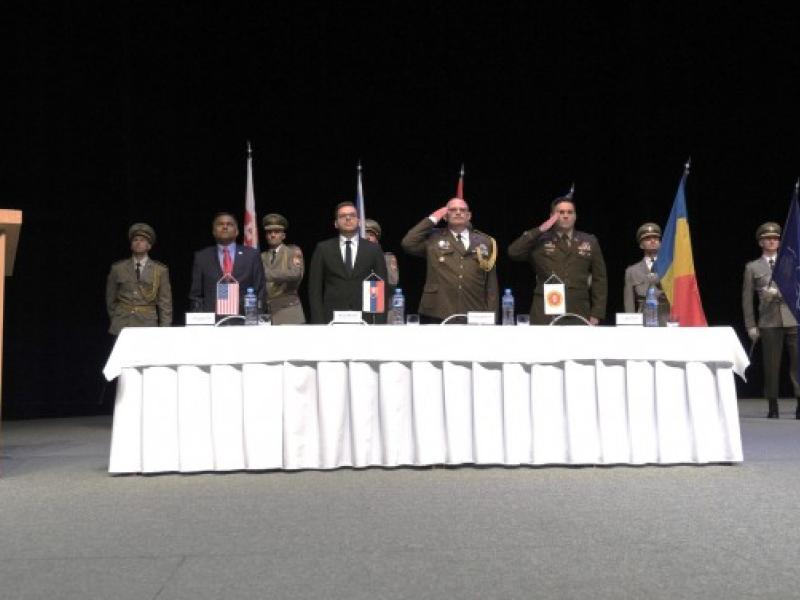 Spojené štáty americké pristúpili k NATO EOD COE